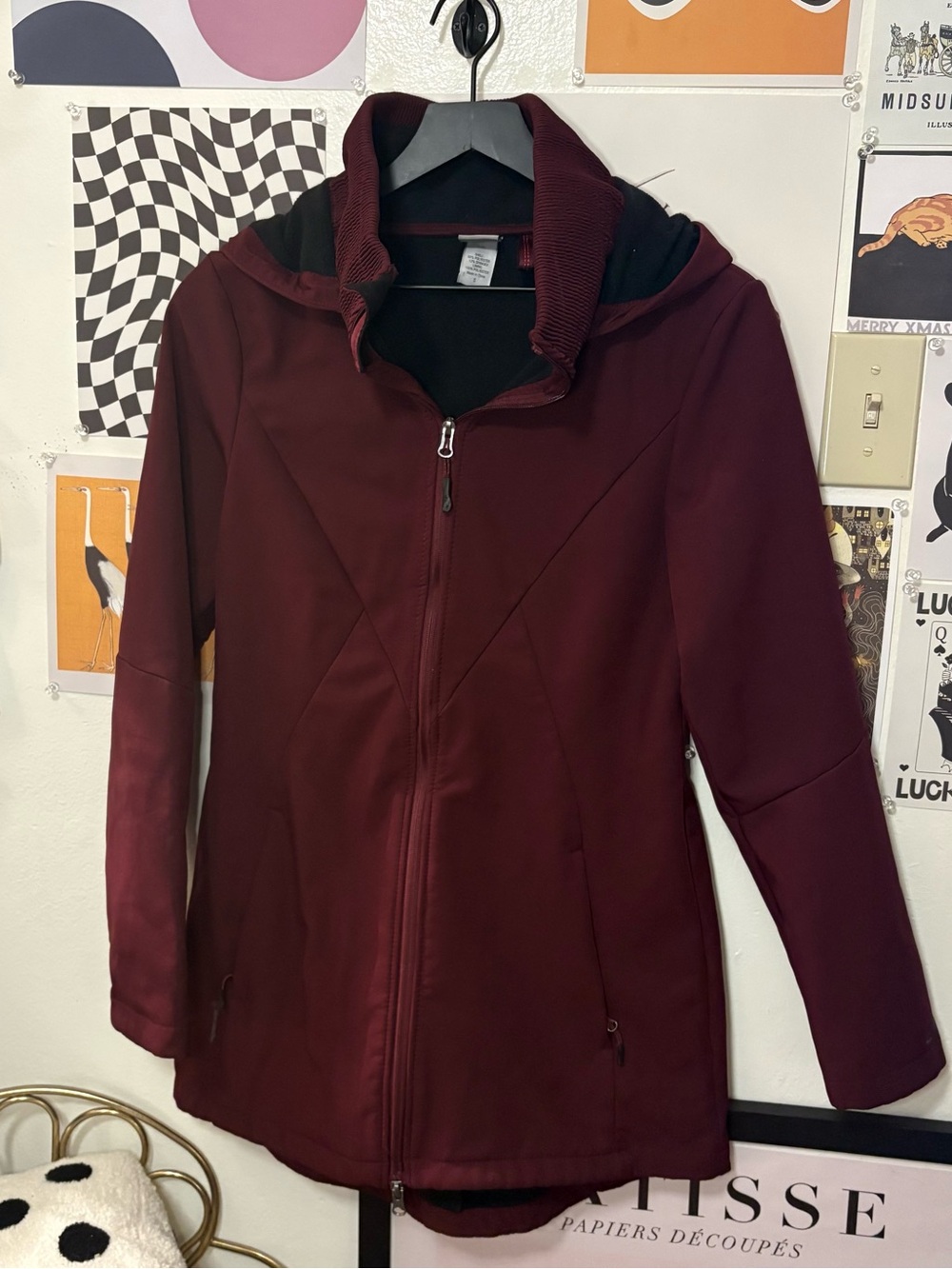 Champion Burgundy Softshell Hooded Jacket Size Small